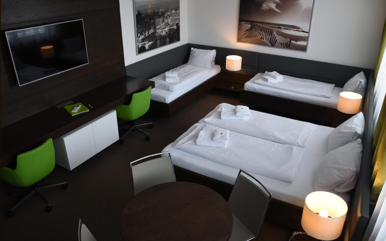 Hotel Harmony Medical & Wellness-Free Parking, 1,8Km From The Center Кромержиж Экстерьер фото