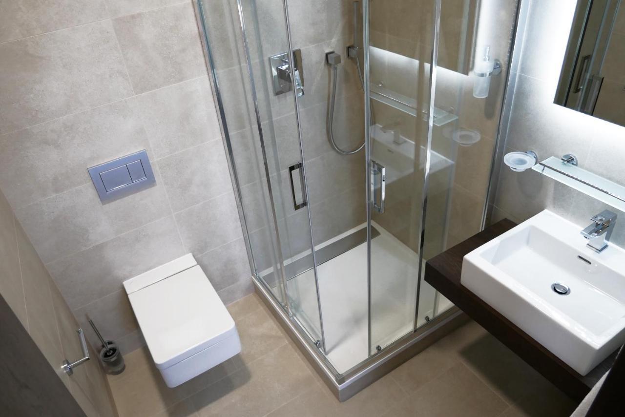 Hotel Harmony Medical & Wellness-Free Parking, 1,8Km From The Center Кромержиж Экстерьер фото